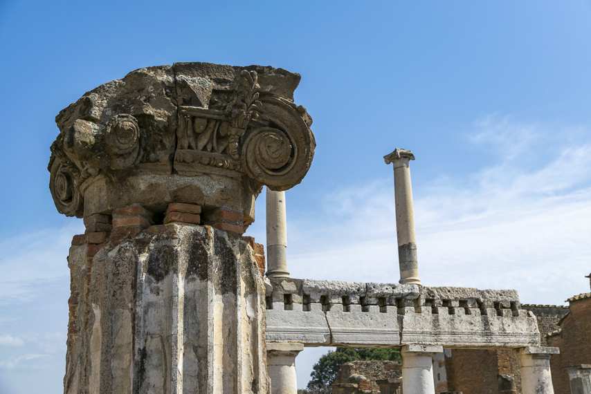 Detail of Corinthian capital on column in the Forum of Pompeii